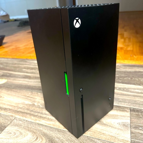 Brand new out the box, never used- black Xbox series X mini fridge replica - Picture 1 of 3